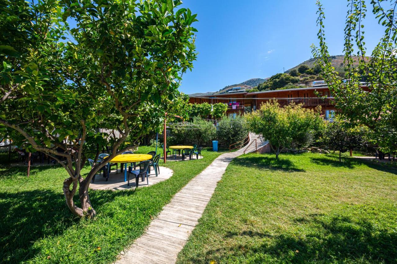 בורש Guest House Luiza מראה חיצוני תמונה