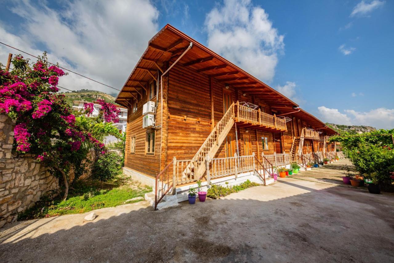בורש Guest House Luiza מראה חיצוני תמונה