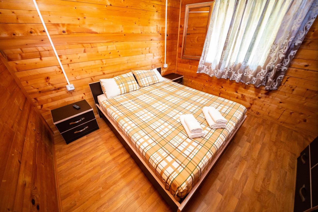 בורש Guest House Luiza מראה חיצוני תמונה
