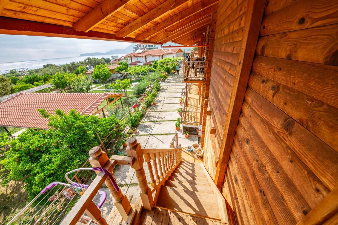 בורש Guest House Luiza מראה חיצוני תמונה