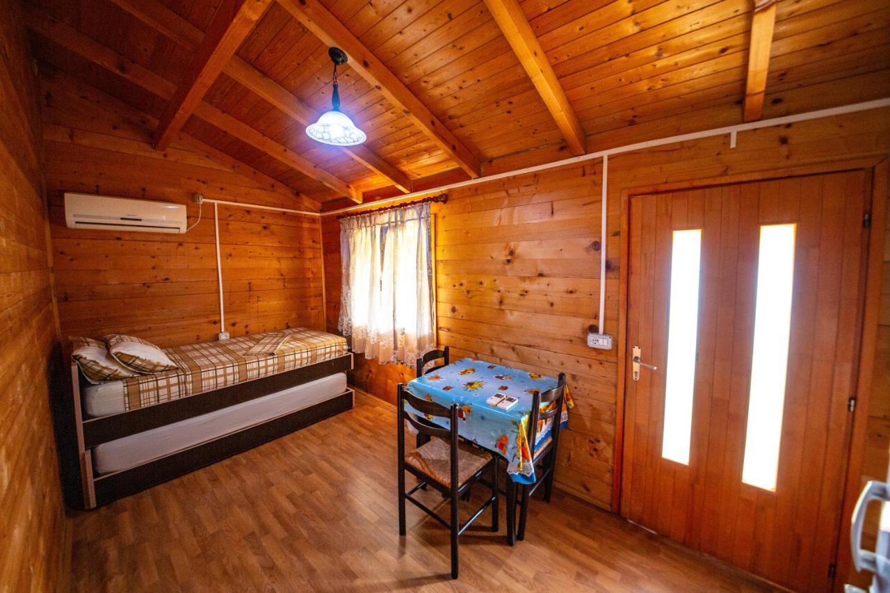 בורש Guest House Luiza מראה חיצוני תמונה
