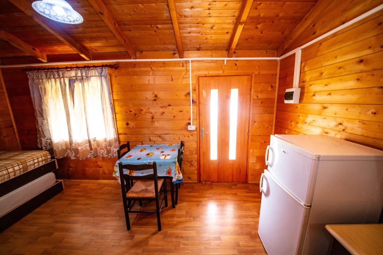 בורש Guest House Luiza מראה חיצוני תמונה