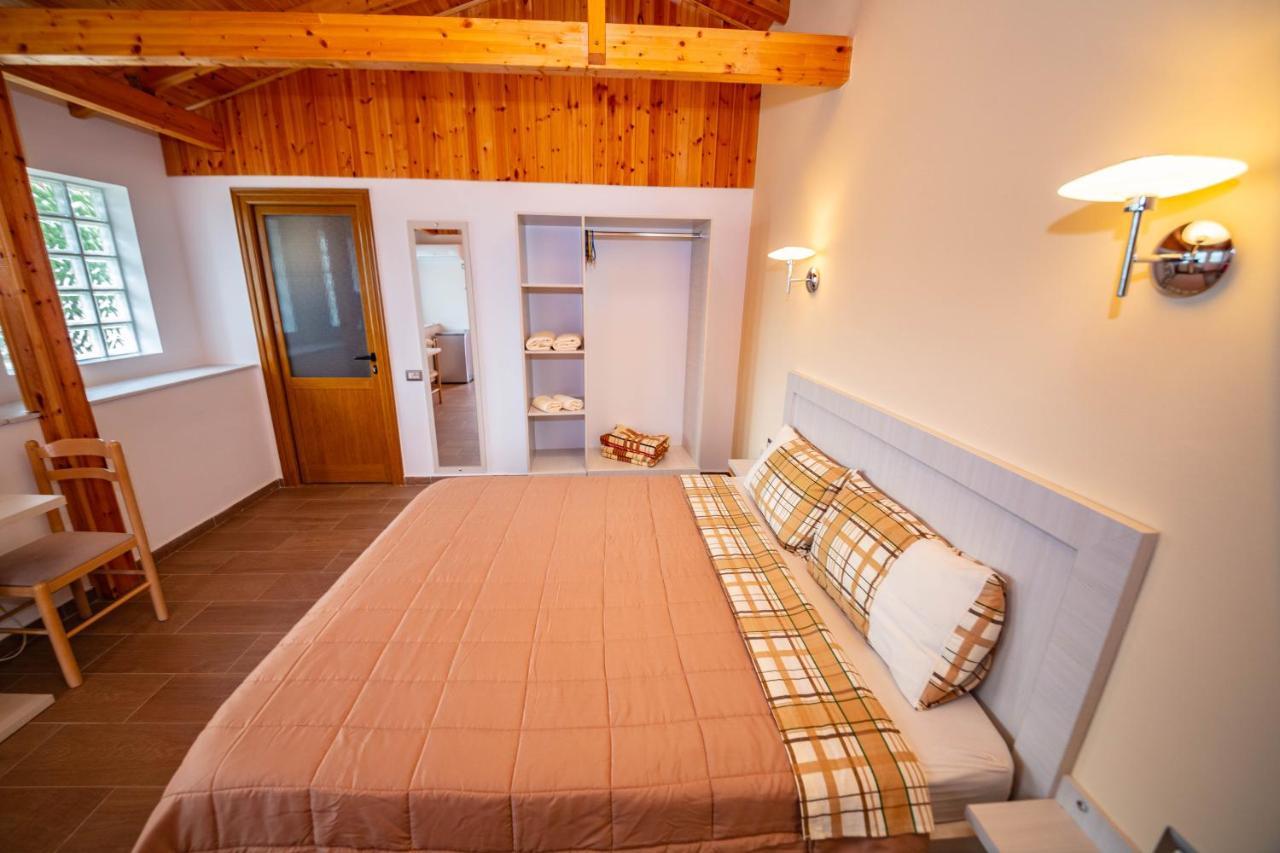 בורש Guest House Luiza מראה חיצוני תמונה