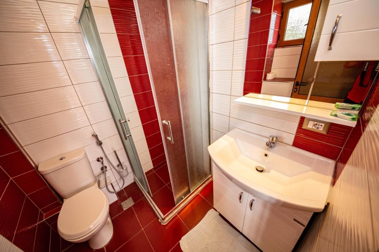 בורש Guest House Luiza מראה חיצוני תמונה